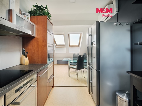 Prodej bytu 3kk, 80 m² 0