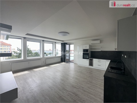 Pronájem bytu 3kk, 82 m² - 14