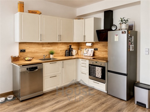 Prodej bytu 2kk, 61 m² - 2