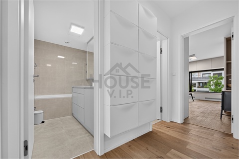 Prodej bytu 3kk, 65 m² 12