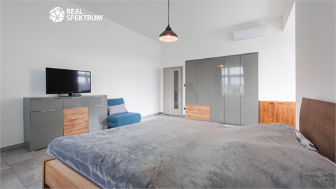 Prodej bytu 3kk, 81 m² - 14