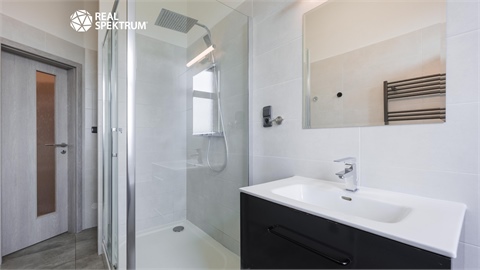 Prodej bytu 3kk, 81 m² 22