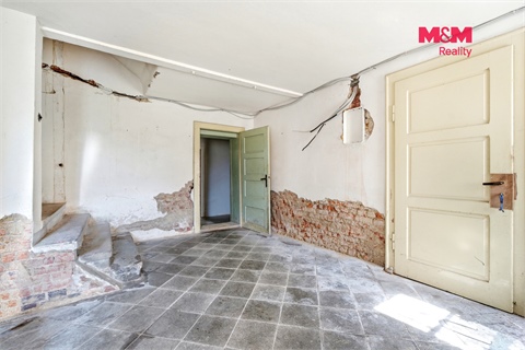 Prodej rodinného domu, 620 m² - 4