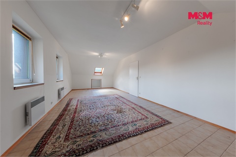 Prodej rodinného domu, 250 m² - 14