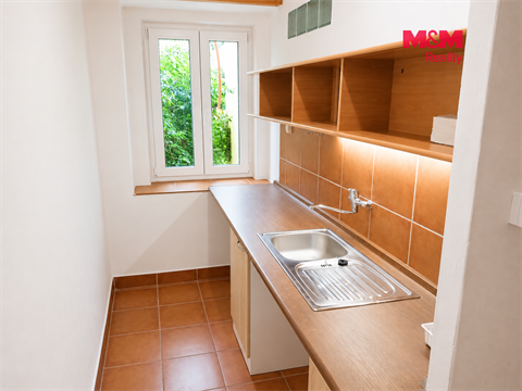 Pronájem obchodních prostor, 32 m² - 0