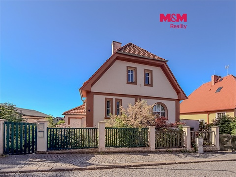 Prodej rodinného domu, 200 m² 0