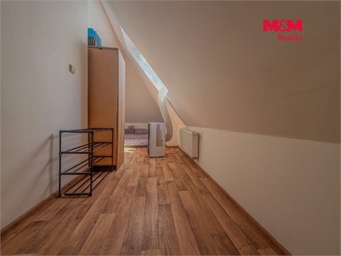 Prodej rodinného domu, 200 m² 12