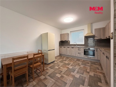Prodej rodinného domu, 145 m² - 14