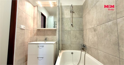 Pronájem bytu 3kk, 74 m² - 12