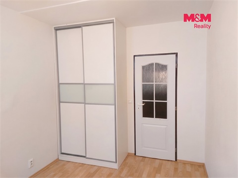 Pronájem bytu 2kk, 43 m² - 24