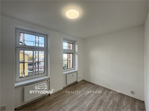 Pronájem bytu 2kk, 42 m² 2