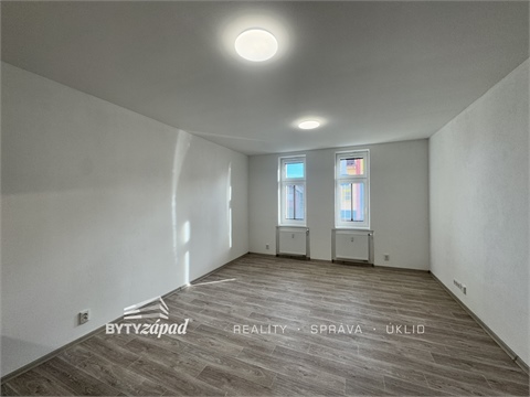 Pronájem bytu 2kk, 42 m² 0