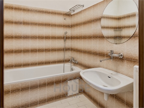 Prodej rodinného domu, 280 m² - 8