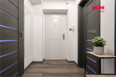 Prodej bytu 2+1, 49 m² - 2