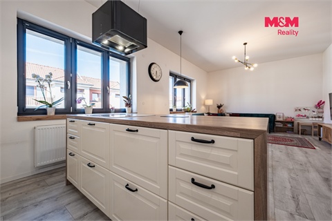 Prodej rodinného domu, 240 m² 22