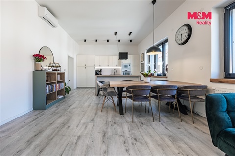 Prodej rodinného domu, 240 m² - 26