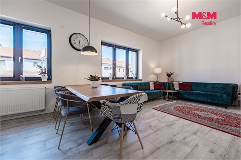 Prodej rodinného domu, 240 m² - 24