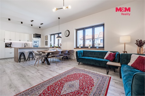 Prodej rodinného domu, 240 m² 26