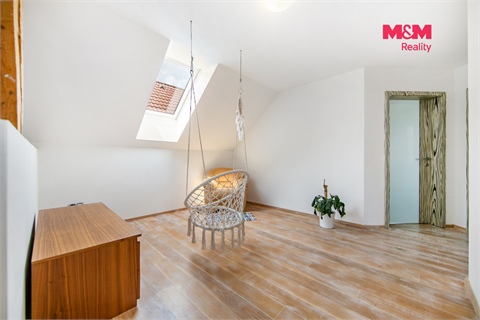 Prodej rodinného domu, 227 m² - 14