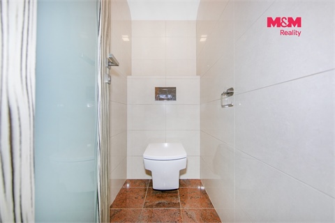 Prodej rodinného domu, 227 m² 12