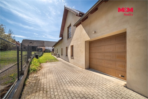 Prodej rodinného domu, 227 m² 24