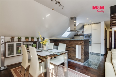 Prodej rodinného domu, 227 m² - 4