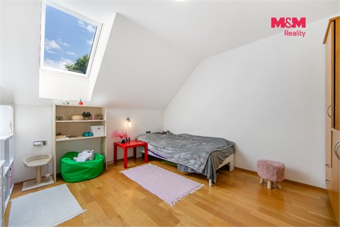 Prodej rodinného domu, 227 m² 6