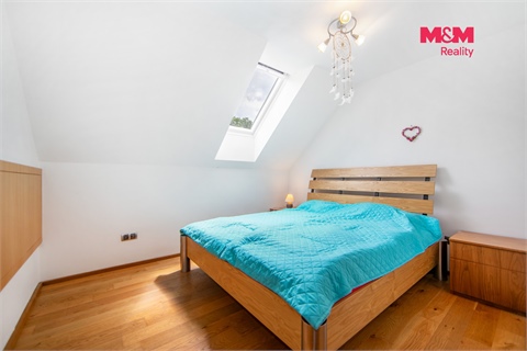 Prodej rodinného domu, 227 m² 8