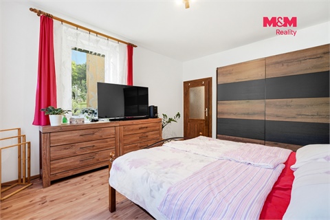 Prodej rodinného domu, 266 m² - 8