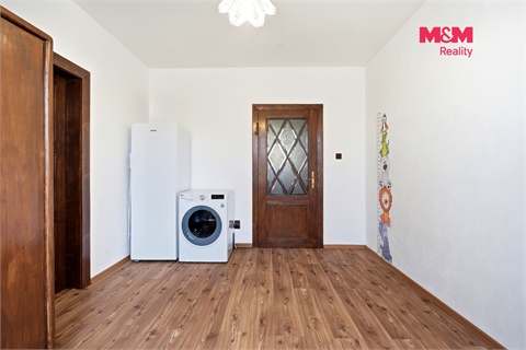 Prodej rodinného domu, 266 m² - 6