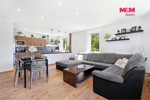 Prodej rodinného domu, 266 m² 2