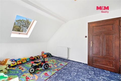 Prodej rodinného domu, 266 m² 24