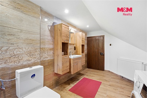 Prodej rodinného domu, 266 m² 18