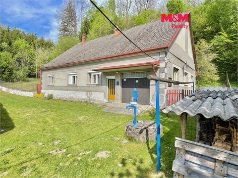 Prodej rodinného domu, 208 m² 0