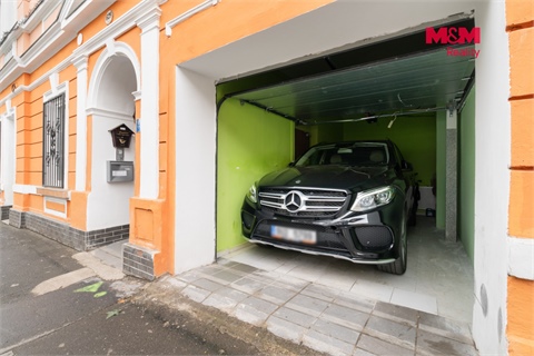 Prodej rodinného domu, 360 m² 24