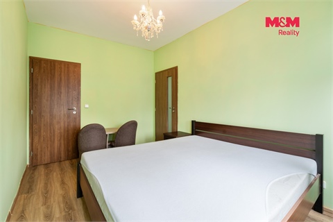 Prodej rodinného domu, 360 m² - 10