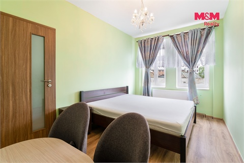 Prodej rodinného domu, 360 m² 10