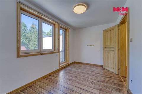 Prodej rodinného domu, 250 m² 14