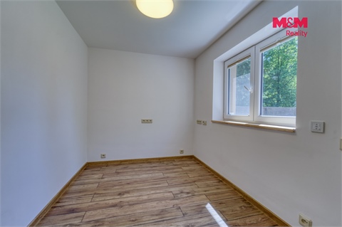 Prodej rodinného domu, 250 m² - 14