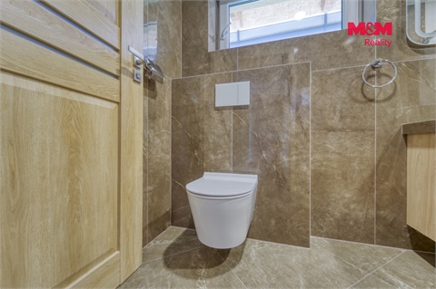 Prodej rodinného domu, 250 m² 22