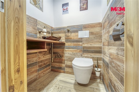 Prodej rodinného domu, 250 m² - 12