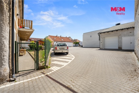 Prodej rodinného domu, 376 m² 14