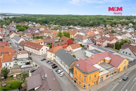 Prodej rodinného domu, 376 m² - 18