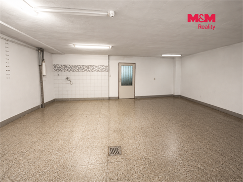Prodej rodinného domu, 420 m² 4