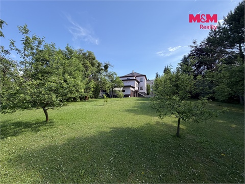 Prodej rodinného domu, 420 m² 14