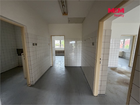 Prodej rodinného domu, 420 m² 20