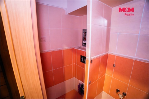 Prodej bytu 1kk, 31 m² 24