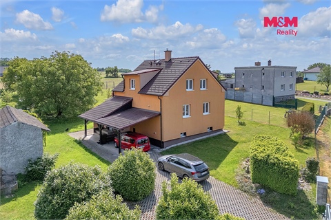 Prodej rodinného domu, 93 m² 2