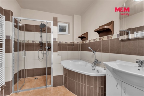 Prodej rodinného domu, 93 m² 6