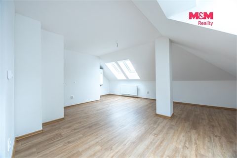 Pronájem bytu 3+1, 76 m² 12